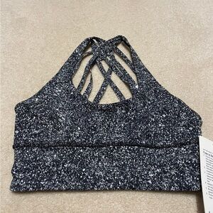 Lululemon Free to be Moved Bra
Size 4
Diffused starlight
NWOT